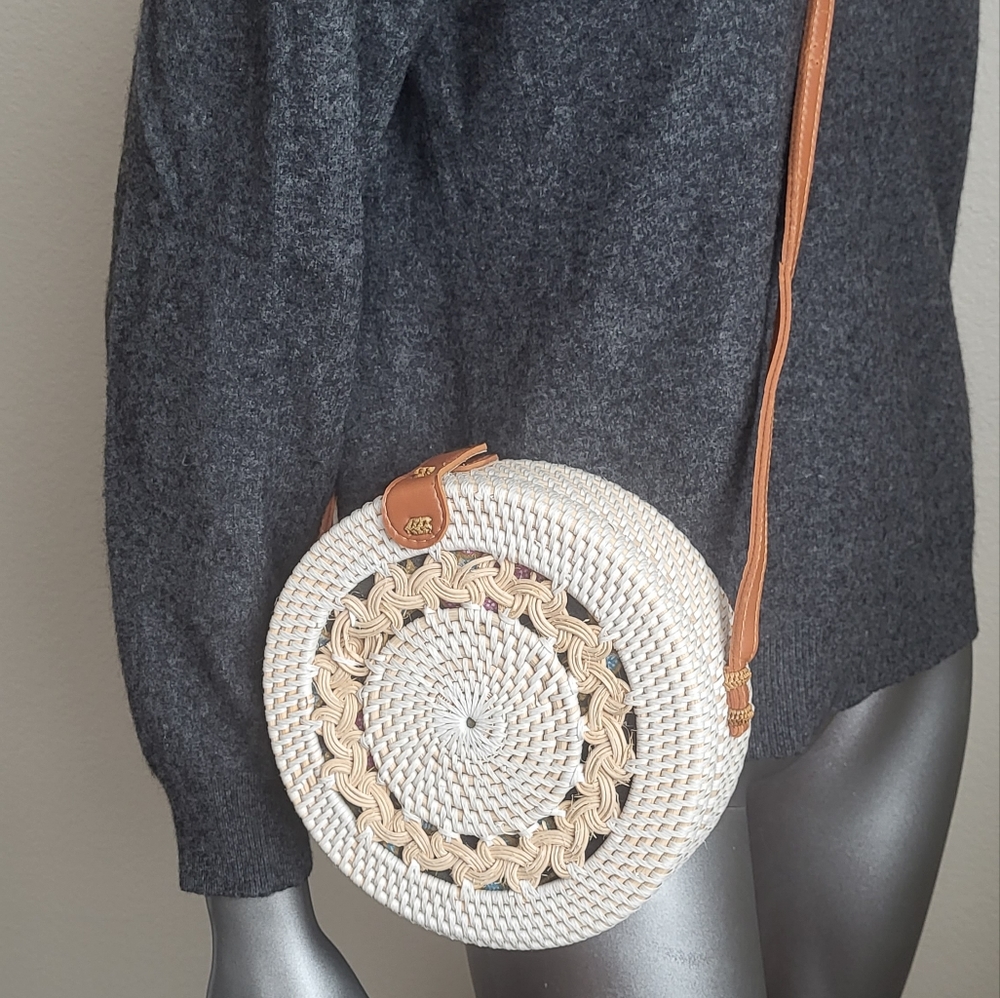 Bali Round Rattan Crossbody Shoulder Purse - Picture 2 of 3